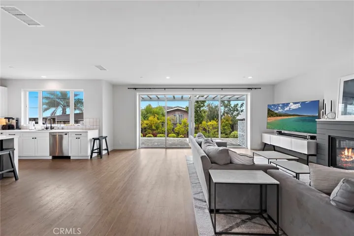 21562 Treetop Lane, Laguna Beach, California 92651