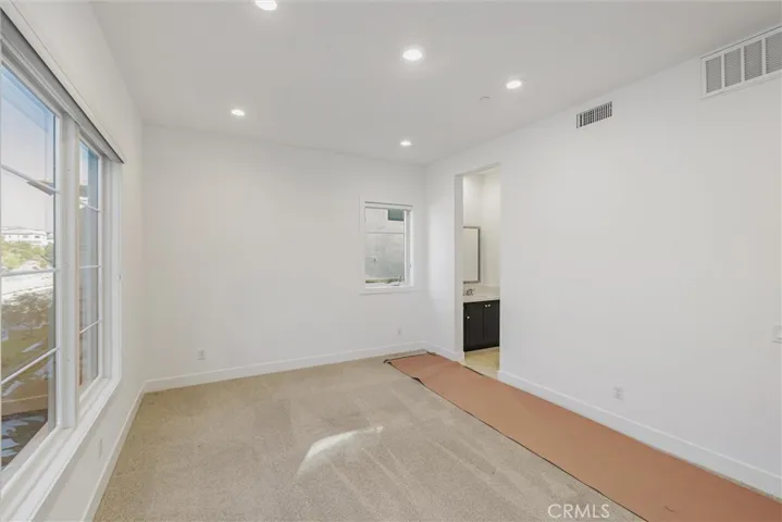 20422 W Willoughby Lane, Porter Ranch, California 91326