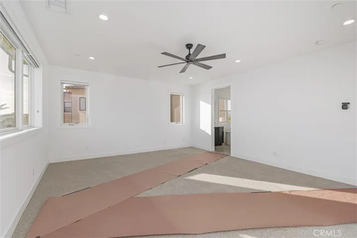 20422 W Willoughby Lane, Porter Ranch, California 91326