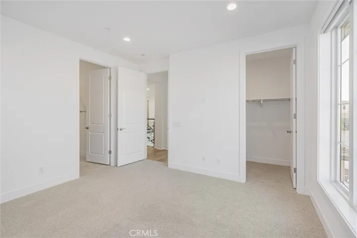 20422 W Willoughby Lane, Porter Ranch, California 91326