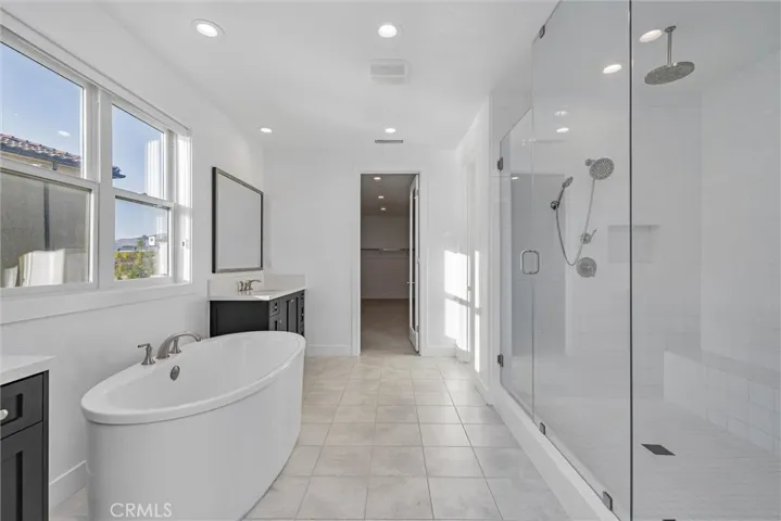 20422 W Willoughby Lane, Porter Ranch, California 91326