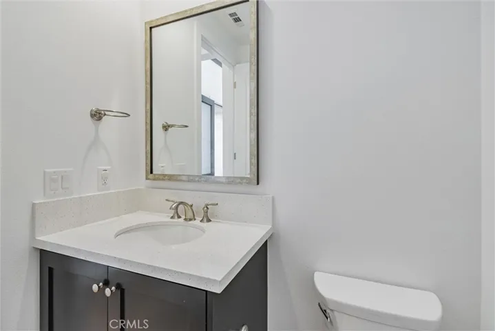 20422 W Willoughby Lane, Porter Ranch, California 91326