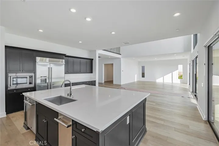 20422 W Willoughby Lane, Porter Ranch, California 91326