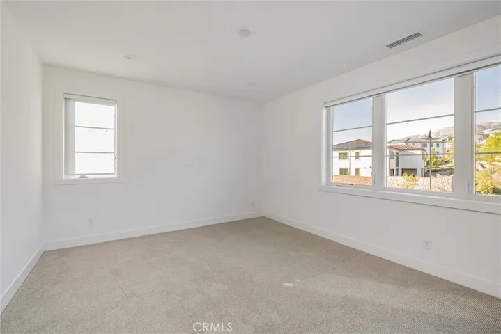 20422 W Willoughby Lane, Porter Ranch, California 91326