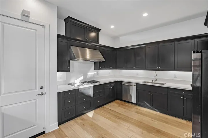 20422 W Willoughby Lane, Porter Ranch, California 91326