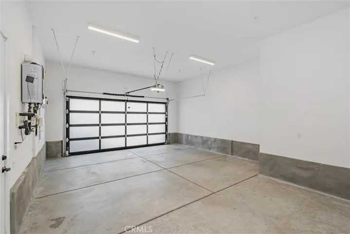 20422 W Willoughby Lane, Porter Ranch, California 91326