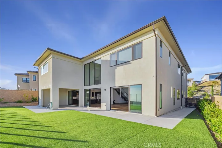 20422 W Willoughby Lane, Porter Ranch, California 91326