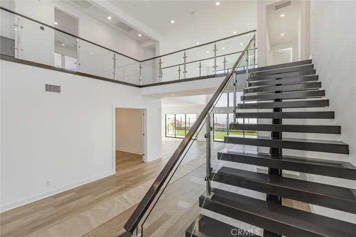 20422 W Willoughby Lane, Porter Ranch, California 91326