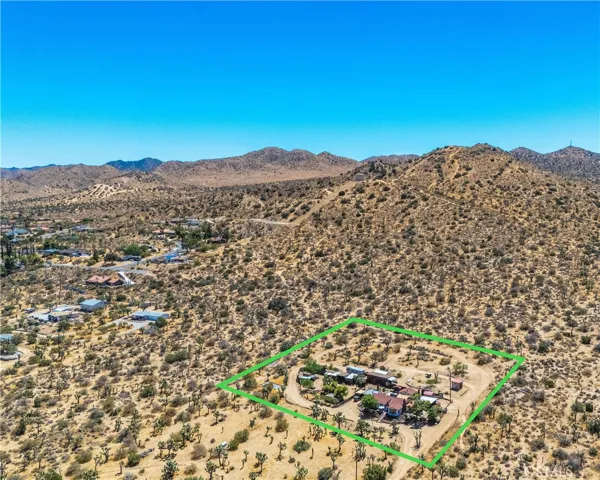 8259 Eneva Street, Yucca Valley, California 92284