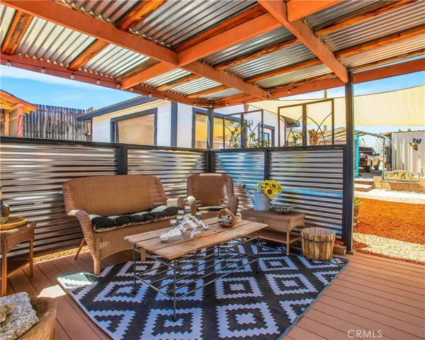 8259 Eneva Street, Yucca Valley, California 92284