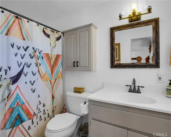 8259 Eneva Street, Yucca Valley, California 92284