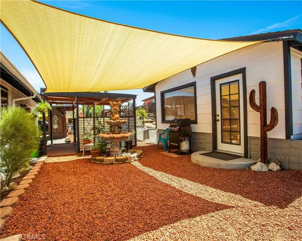 8259 Eneva Street, Yucca Valley, California 92284