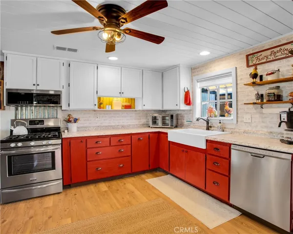 8259 Eneva Street, Yucca Valley, California 92284