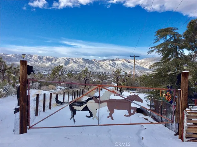 8259 Eneva Street, Yucca Valley, California 92284
