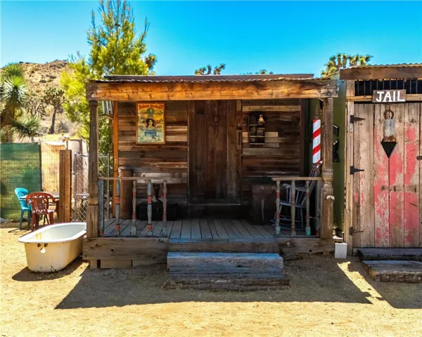 8259 Eneva Street, Yucca Valley, California 92284