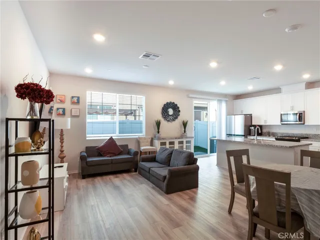 40336 Birchfield Drive, Temecula, California 92591