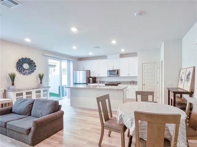 40336 Birchfield Drive, Temecula, California 92591