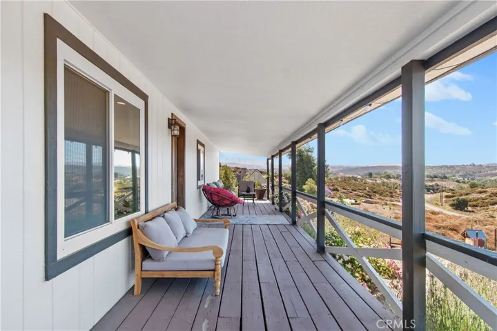 37950 E Benton Road, Temecula, California 92592