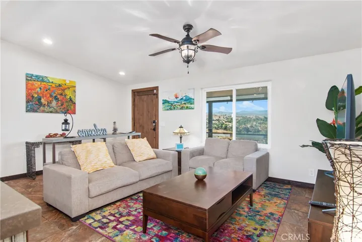 37950 E Benton Road, Temecula, California 92592