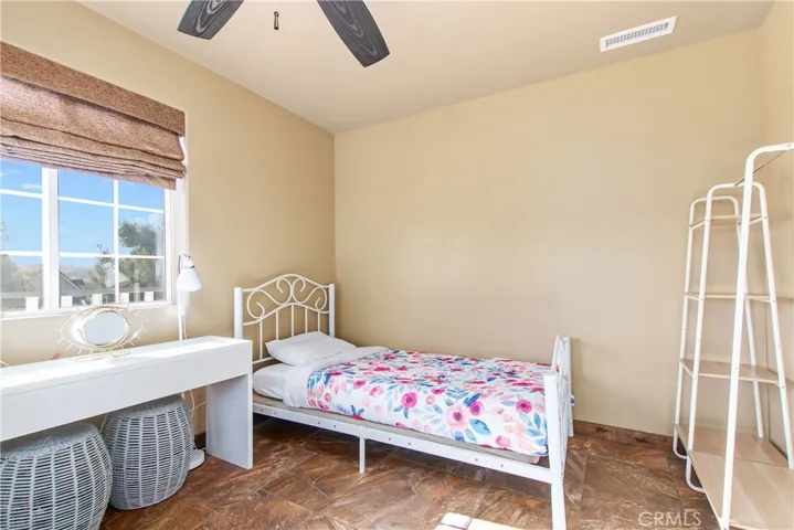 37950 E Benton Road, Temecula, California 92592