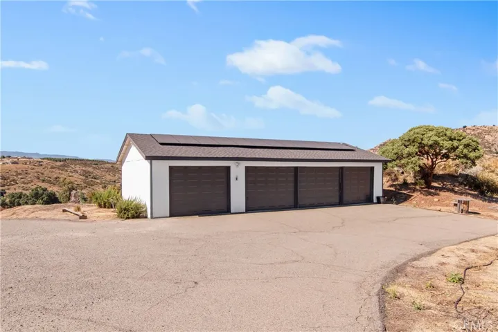 37950 E Benton Road, Temecula, California 92592
