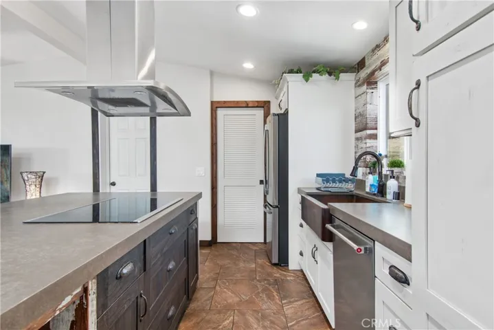 37950 E Benton Road, Temecula, California 92592