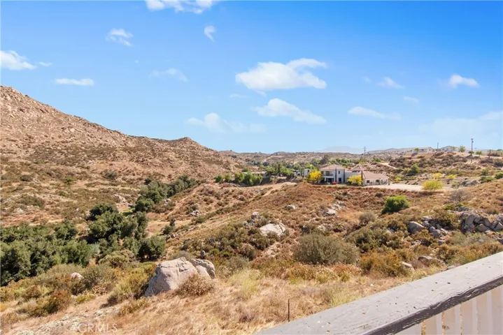 37950 E Benton Road, Temecula, California 92592