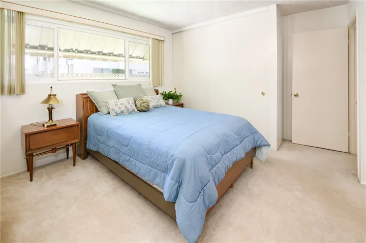 Spacious & Bright