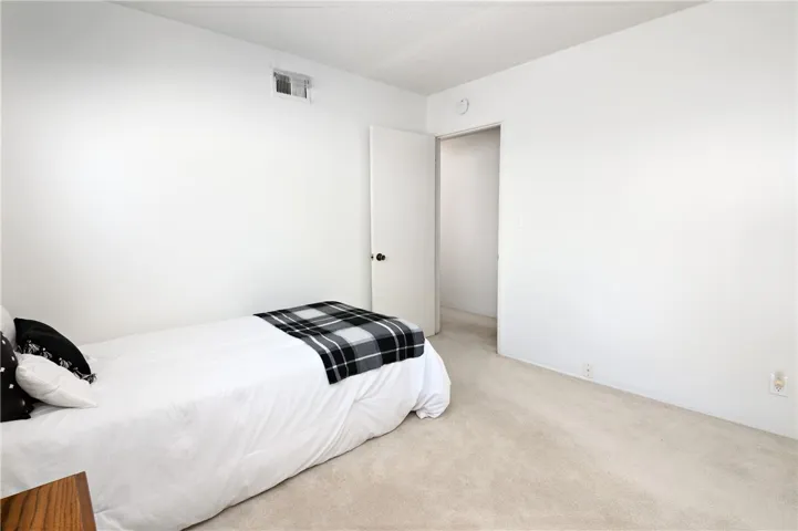 Spacious & Bright