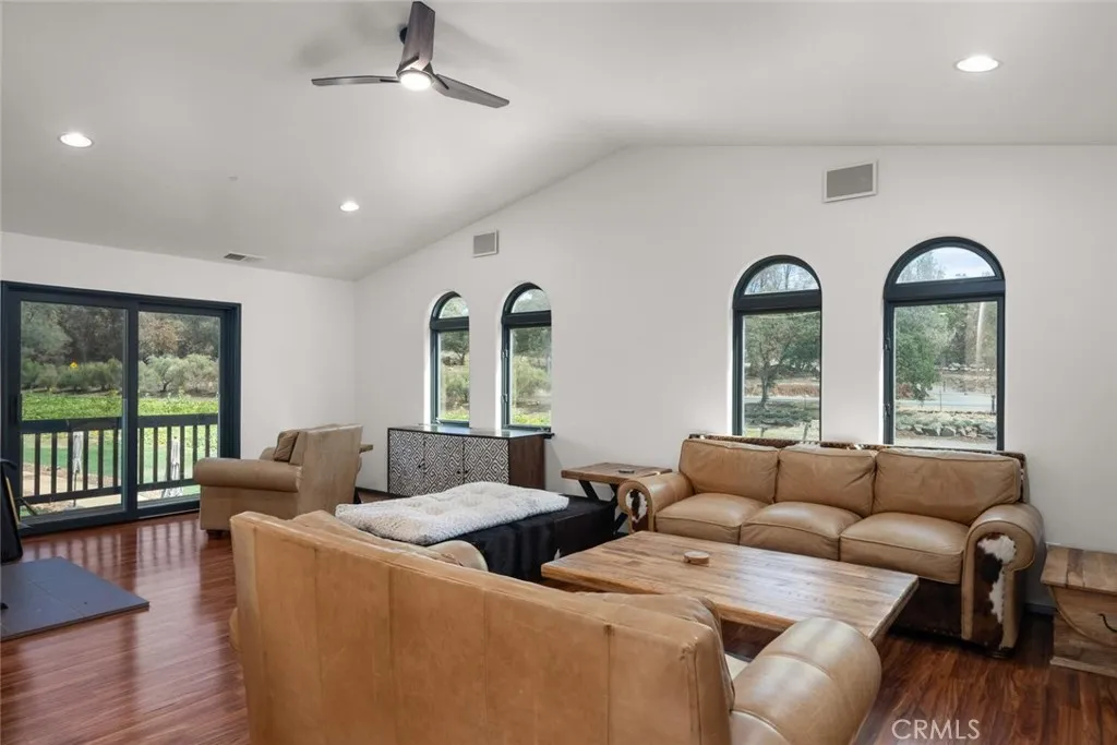 apartment living room