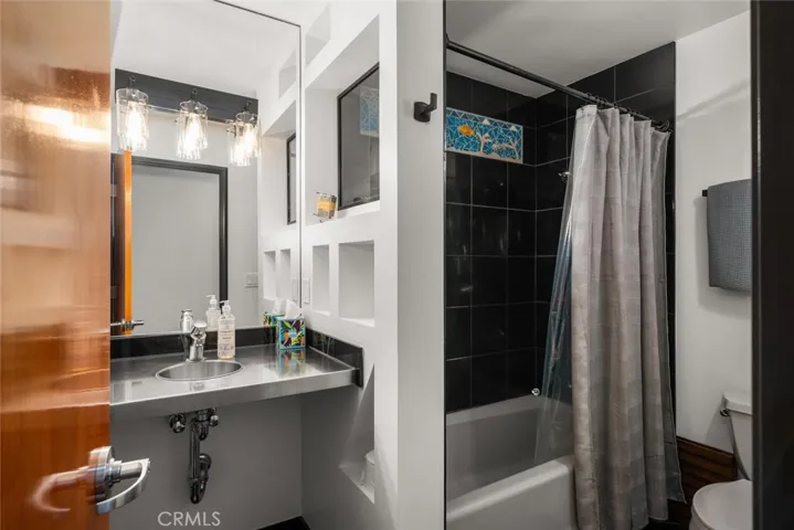 apartment guest bathroom