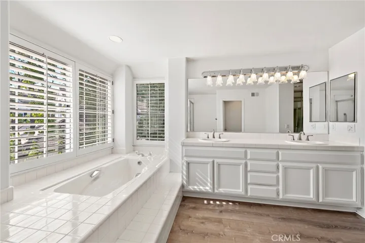 17 Muirfield, Rancho Santa Margarita, California 92679