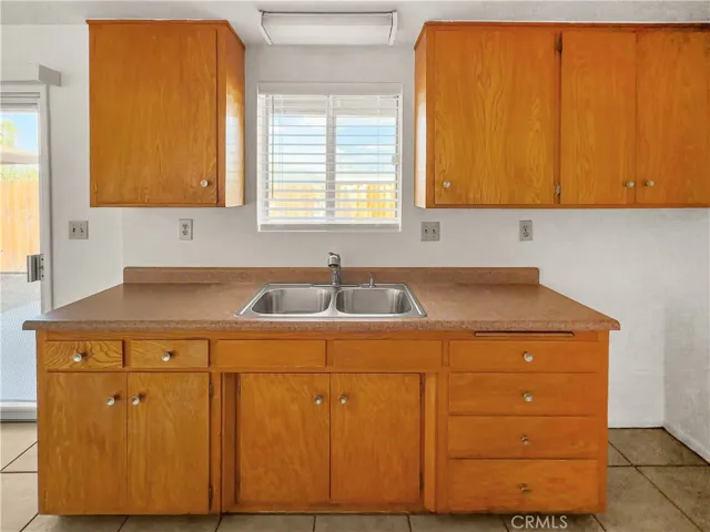 350 N Sola Avenue, Blythe, California 92225