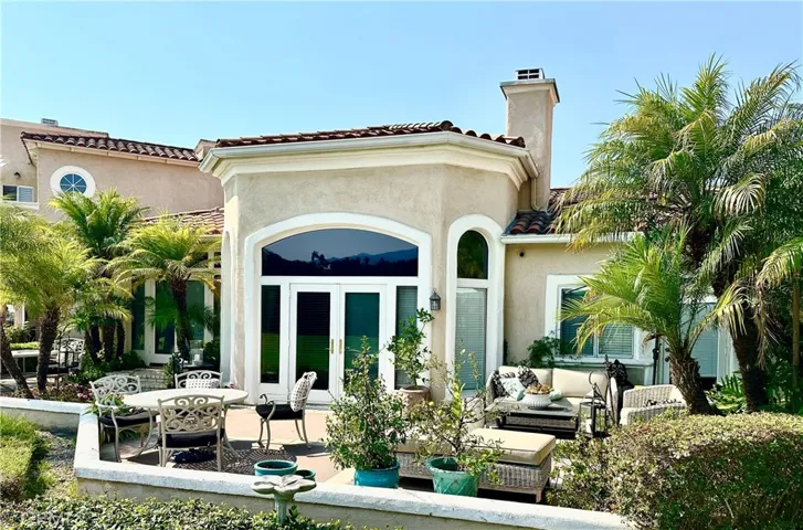 22 Via Barcaza, Coto De Caza, California 92679