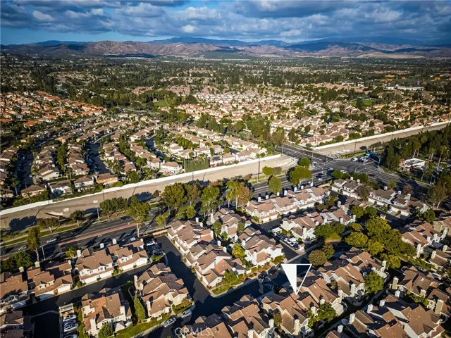 2262 Redwood Dr, Tustin, California 92782