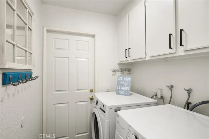 The laurndy room has lots of storage!