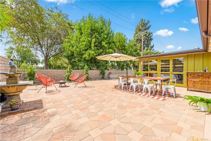 3003 Pattiz, Long Beach, California 90808