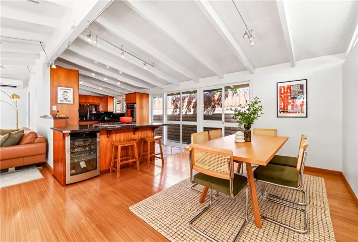 3003 Pattiz, Long Beach, California 90808