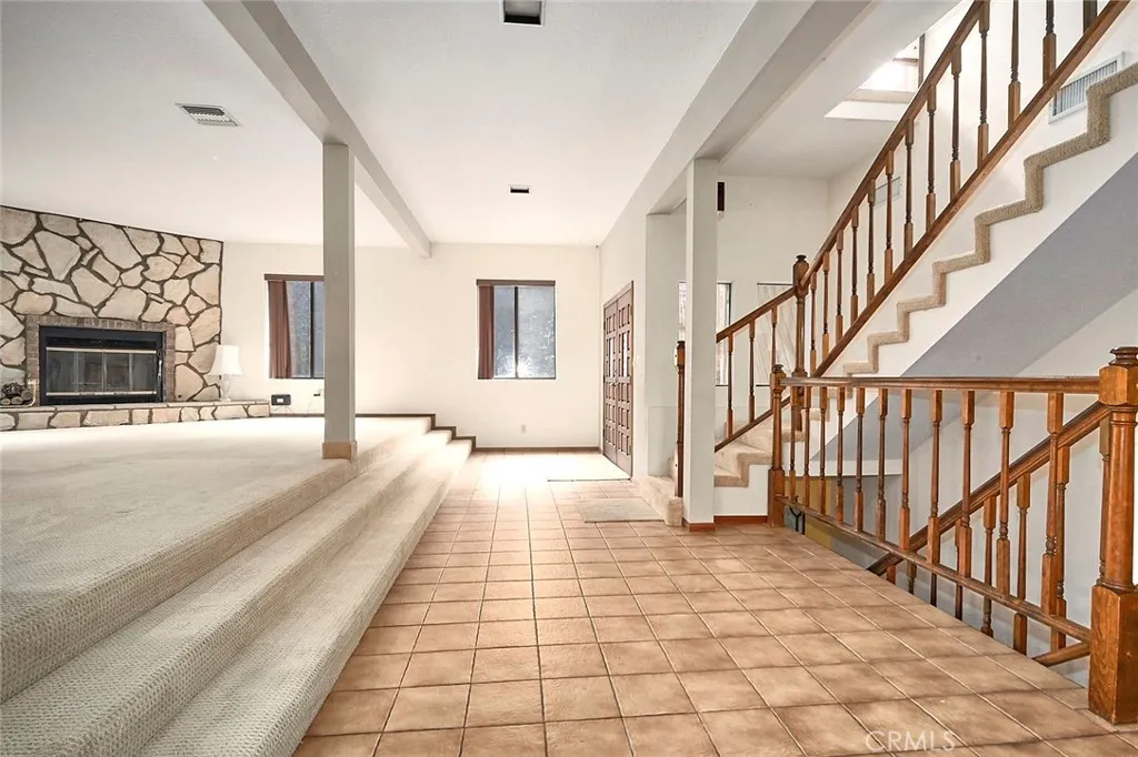 23109 Cardinal Road, Wrightwood, California 93563 home-pic-4