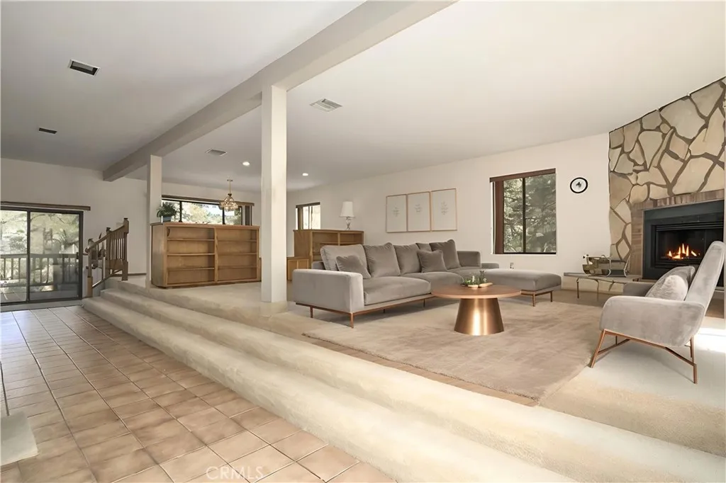 23109 Cardinal Road, Wrightwood, California 93563 home-pic-2