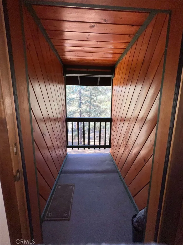 23109 Cardinal Road, Wrightwood, California 93563 home-pic-10