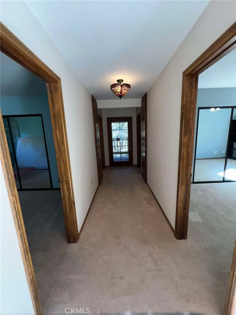 23109 Cardinal Road, Wrightwood, California 93563 home-pic-9
