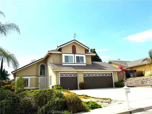 15032 Valencia Way, Lake Elsinore, California 92530