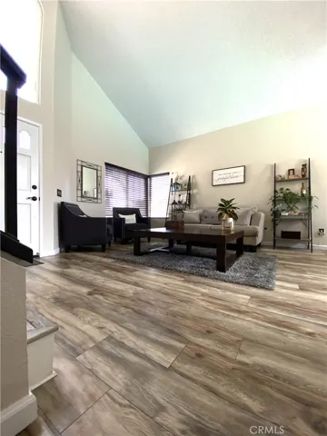 15032 Valencia Way, Lake Elsinore, California 92530