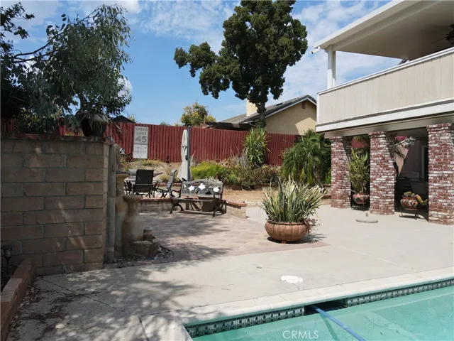 15032 Valencia Way, Lake Elsinore, California 92530