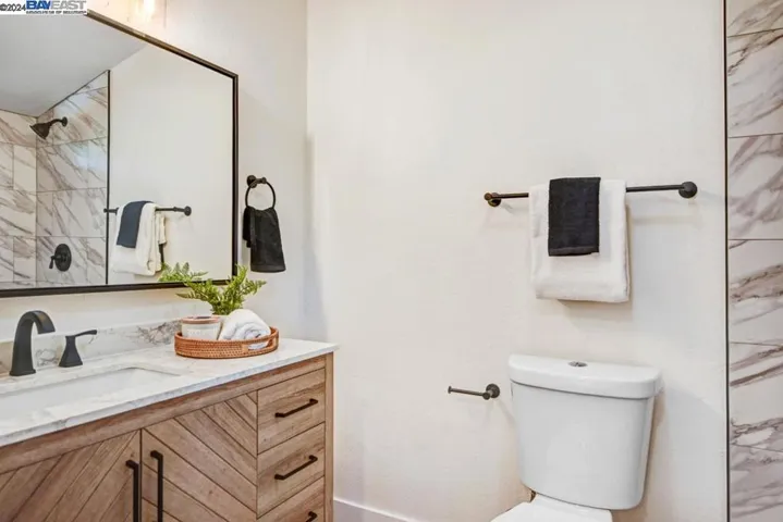 3011 Hardies Ln, Santa Rosa, California 95403