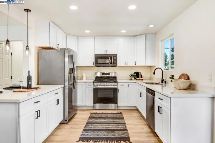 3011 Hardies Ln, Santa Rosa, California 95403