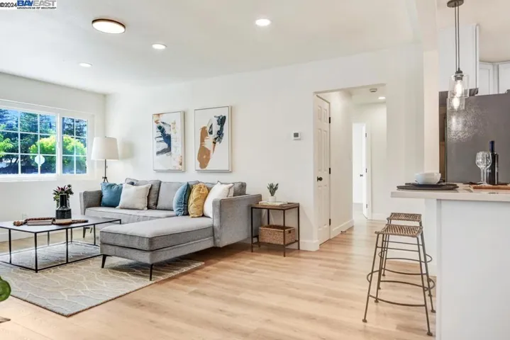 3011 Hardies Ln, Santa Rosa, California 95403