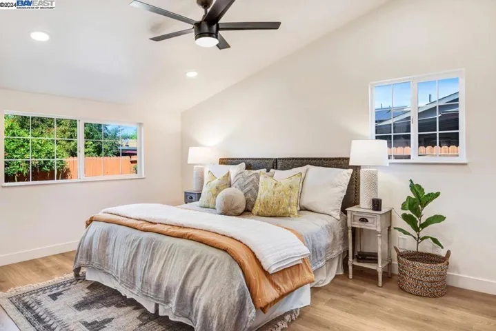 3011 Hardies Ln, Santa Rosa, California 95403
