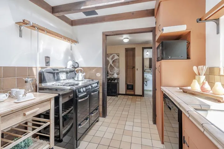 2280 Webster Street, Palo Alto, California 94301